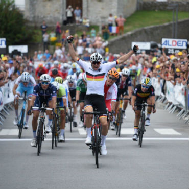 El alamán Max Kanter ganador de primera etapa y líder de Tour de L'Avenir