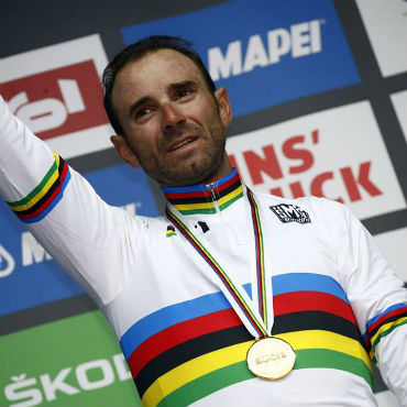 Alejandro Valverde después de varios intentos ve cumplido su sueño de convertirse en campeón mundial de ruta (Foto Movistar)