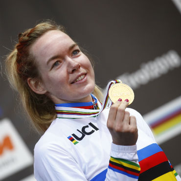 La holandesa Anna van der Breggen se llevó la medalla de oro en la prueba élite de Innsbruck
