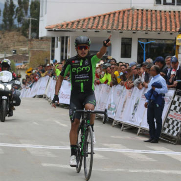 Diego Ochoa se impuso en segunda etapa de Vuelta a Boyacá