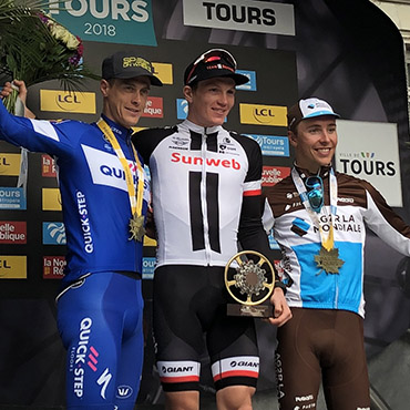 Soren Kragh Andersen comandó el podio en la edición 2018 de París-Tours