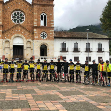 Luis Ernesto Lucena, director de Coldeportes, estuvo en una de las concentraciones en Cajicá