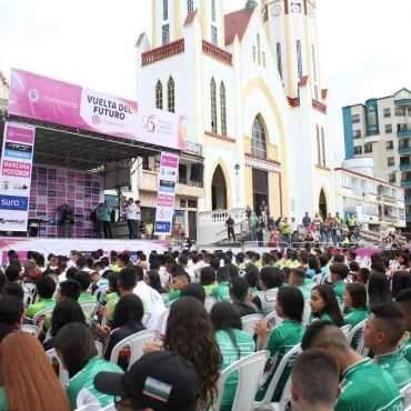 Con un prólogo de 7 kilómetros arranca esta tarde Vuelta del Futuro (Foto FCC)