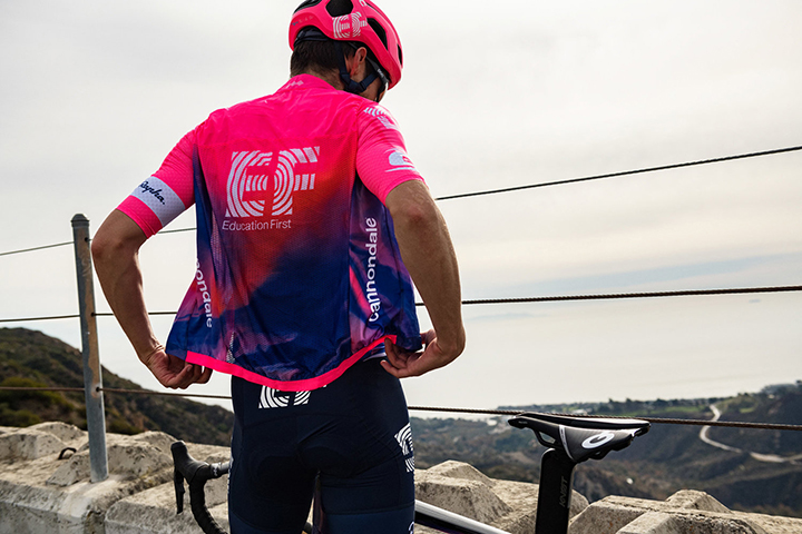 EF Education First, el equipo que corre con la bici más rápida del mundo estrena con – Revista Ciclístico