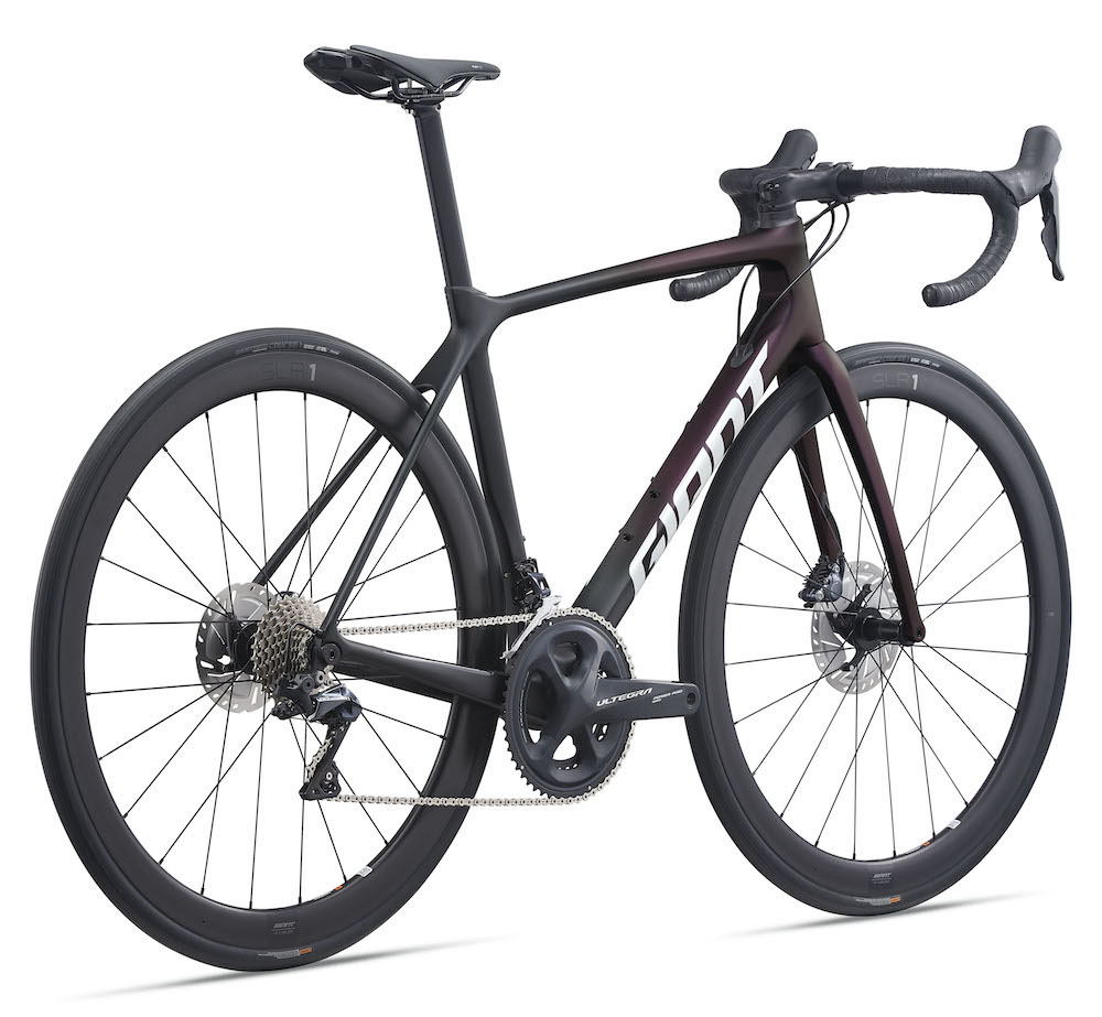 GIANT presenta la bicicleta de ruta TOTAL con su nueva línea TCR