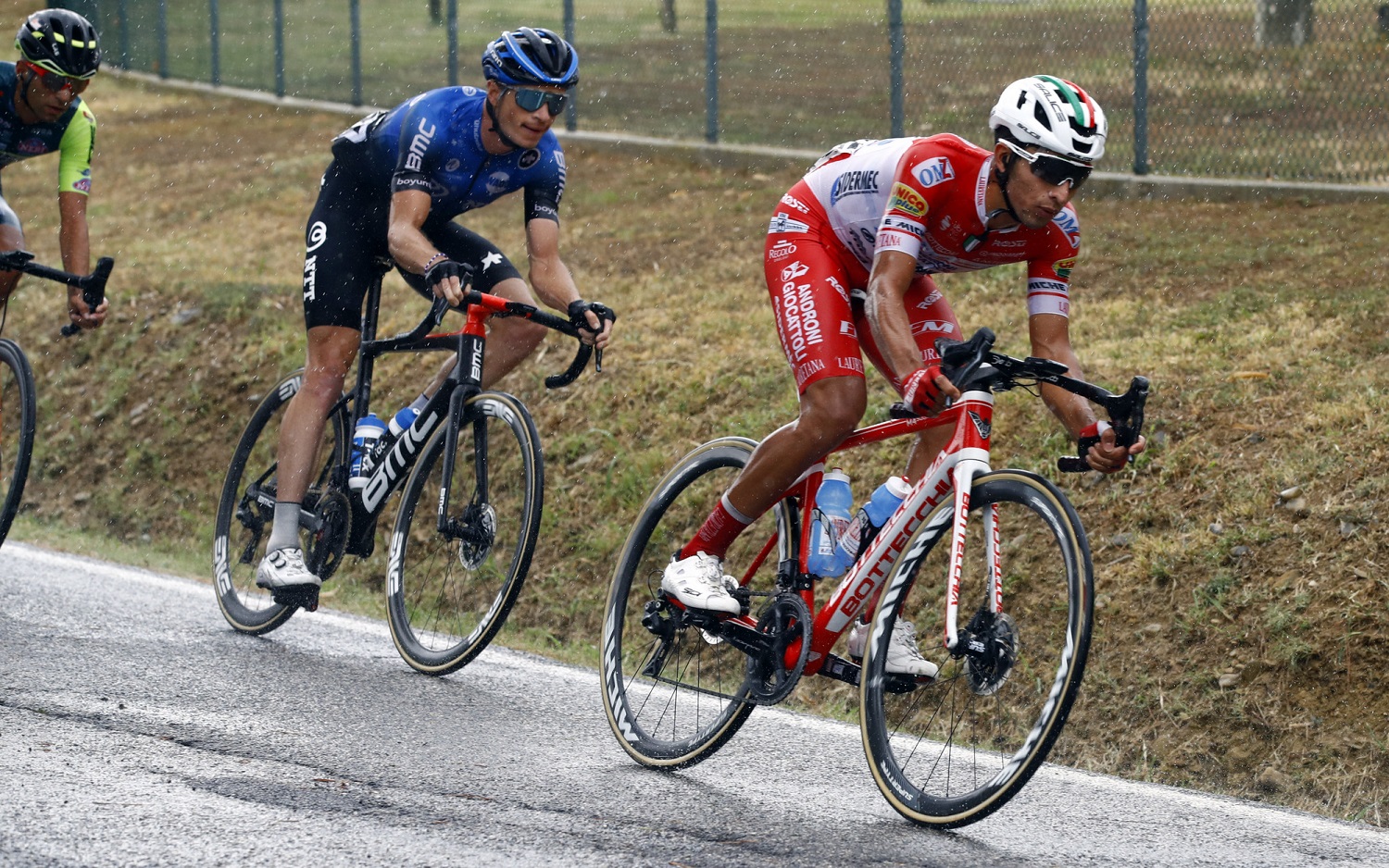 Temblar Tulipanes Fortaleza Daniel Muñoz con múltiples lesiones tras su caída en el Memorial Marco  Pantani – Revista Mundo Ciclístico