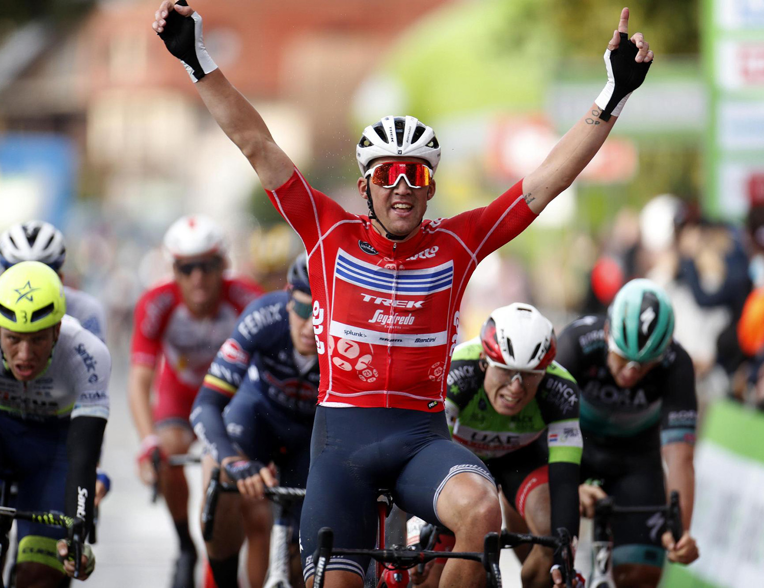 Mads Pedersen ganó la tercera etapa del Binck Banck Tour y es nuevo líder