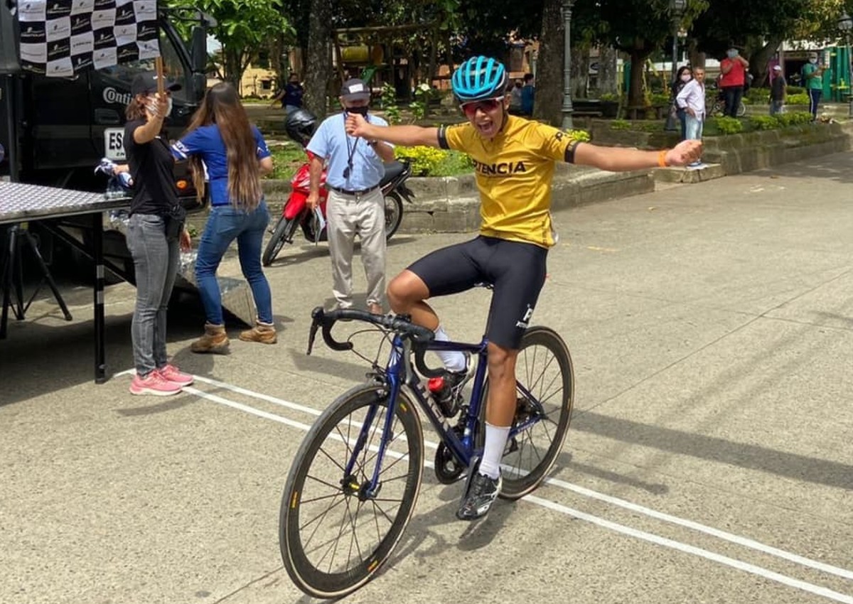 Samuel Patiño, primer ganador en el Novato de Oro 2021