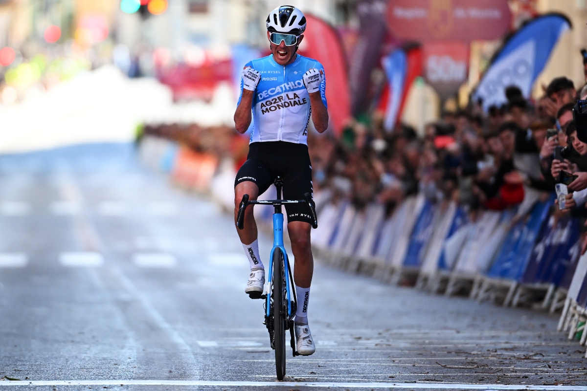 Ben O’Connor logra la victoria en la emocionante Vuelta Ciclista a la